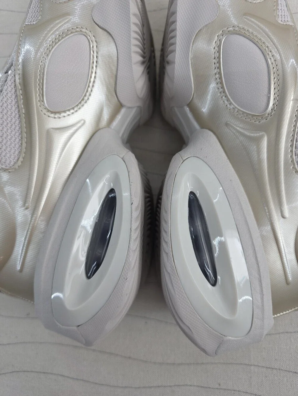 Nike Womens Air Max Muse 'Desert Sand' Sneakers Shoes FV1920-005 Size 9 NEW